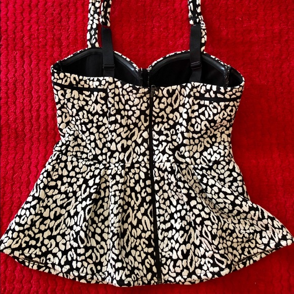 Guess top - Picture 2 of 4